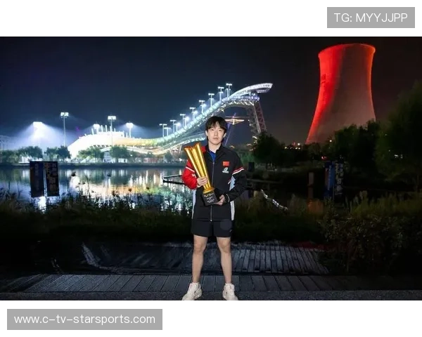 王楚钦的前三板衔接更为紧密，整体风格趋于稳定