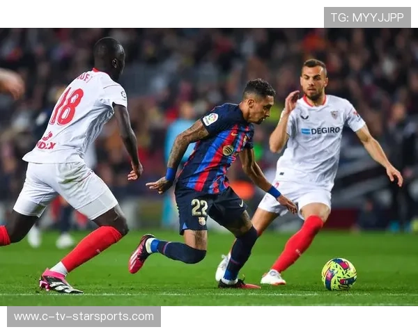 西甲焦点战巴萨与皇马再度交锋,国家德比火爆全场,西甲巴萨vs皇马全场 西甲焦点战巴萨与皇马再度交锋,国家德比火爆全场,西甲巴萨vs皇马全场